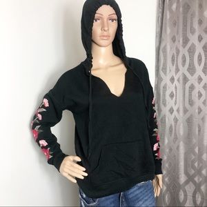 AEO embroidered hoodie